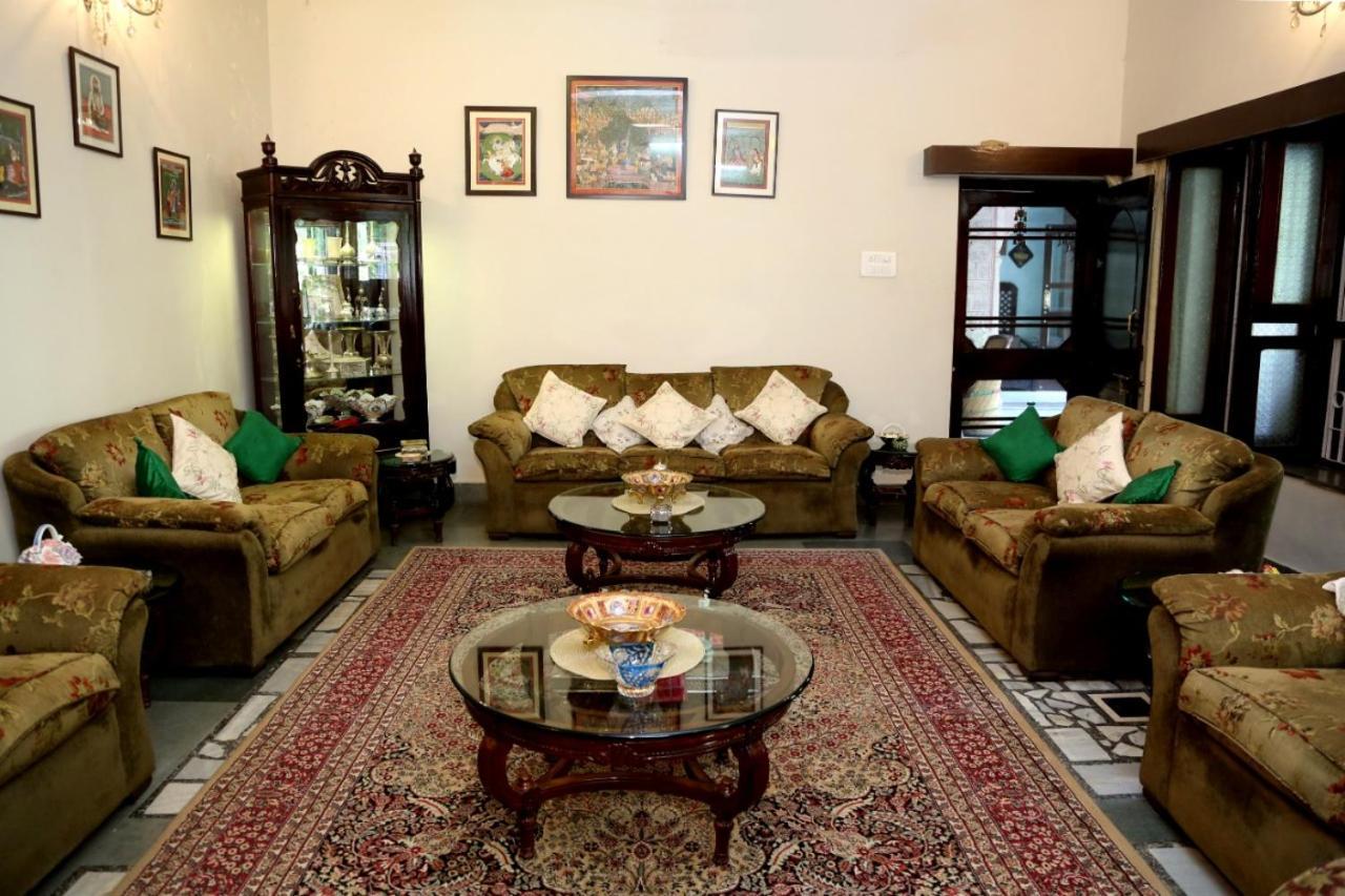 Hotel Karan Villas Кота Екстериор снимка
